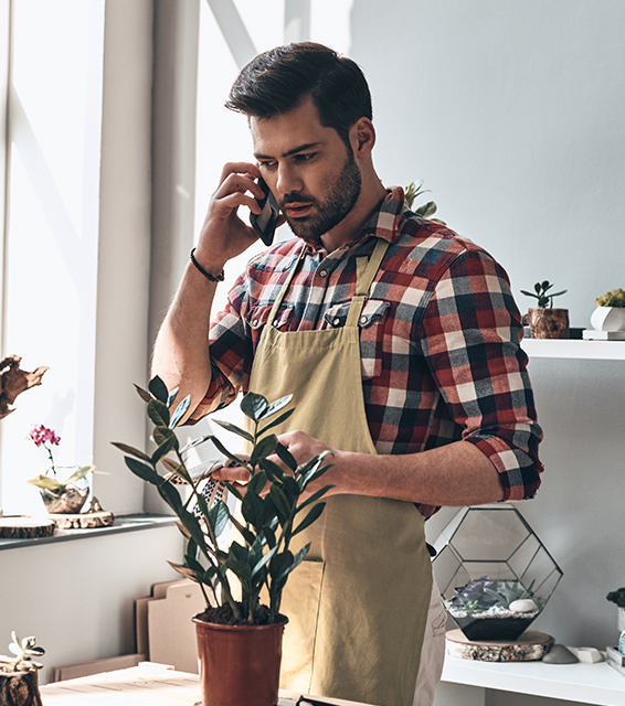 Telefonata vocale che può essere effettuata tramite linea fissa o GSM. Tutti i messaggi vocali sono personalizzabili anche tramite la propria voce.